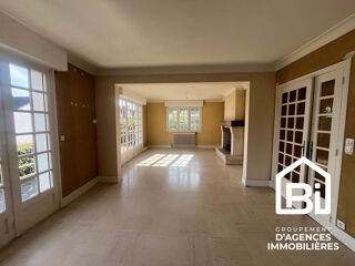  Maison à louer 6 pièces 173 m²