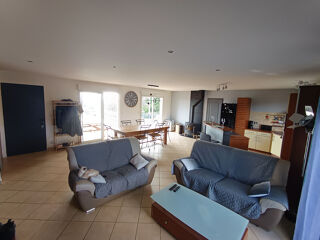 Vente Maison Maison contemporaine de plain-pied avec piscine Linac