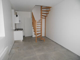  Appartement à louer 1 pièce 32 m²