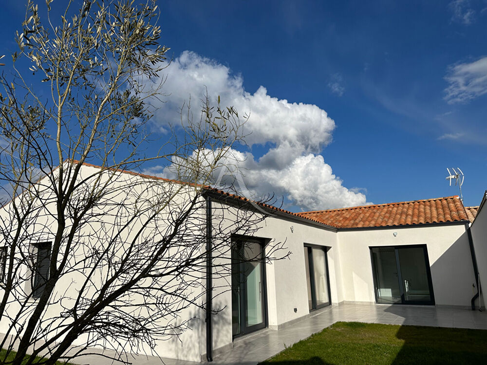 Maison 5 pièces 123 m² · à Rochefort · 123 m² · 369 500 €