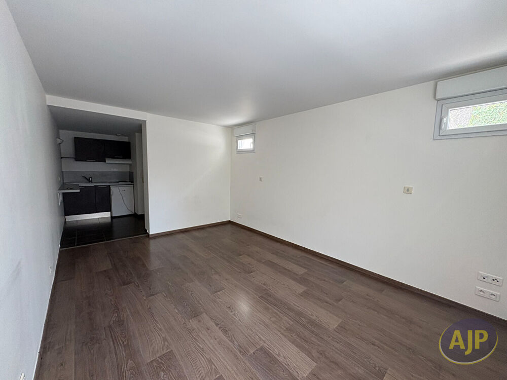 STUDIO - GRASLIN