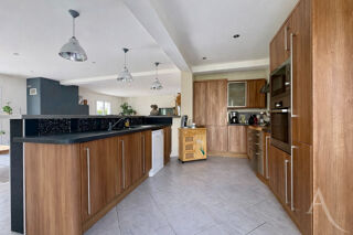 Maison à vendre 8 pièces 225 m²