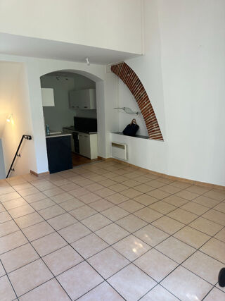  Maison à louer 5 pièces 103 m² Banyuls dels aspres