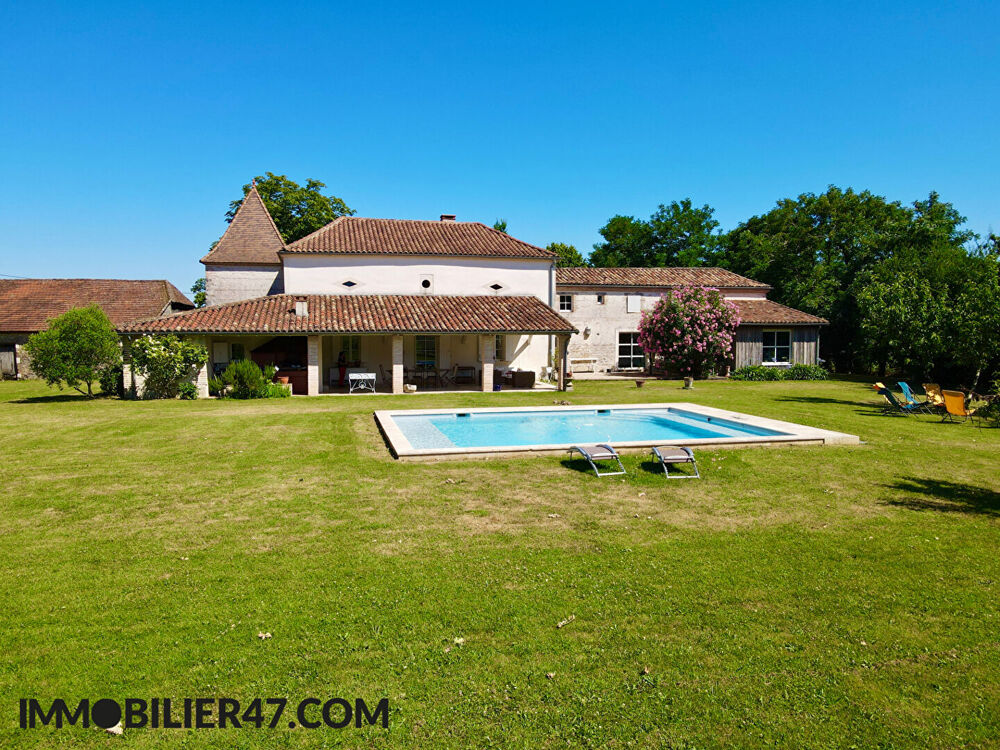 PROPRIÉTÉ AVEC DEPENDANCES ET PISCINE
