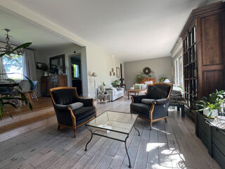  Maison  vendre 8 pices 185 m