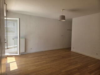  Appartement à louer 3 pièces 62 m²