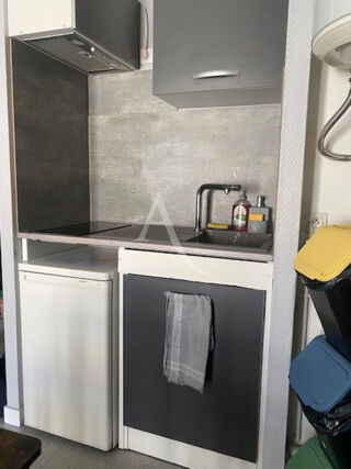  Appartement à louer 1 pièce 25 m²