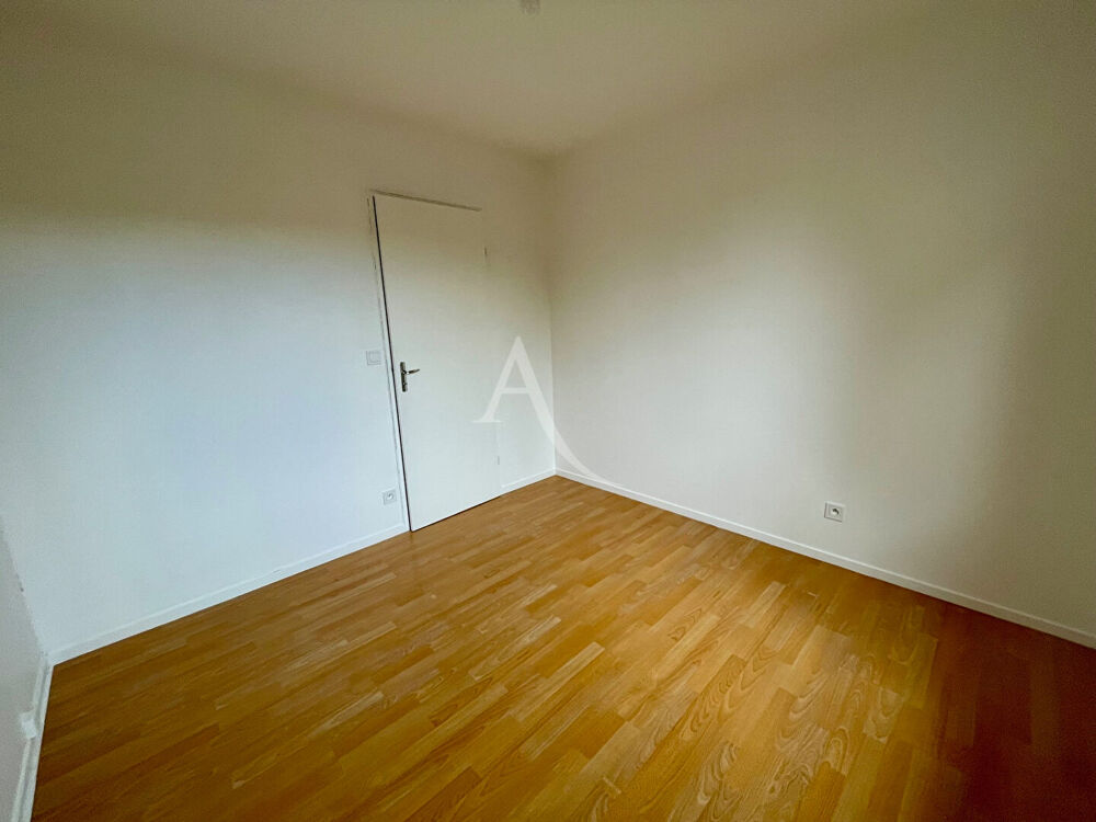 Location Maison Maison SAINT REMY LES CHEVREUSE   5 pièce(s)   77 m2 Saint remy les chevreuse