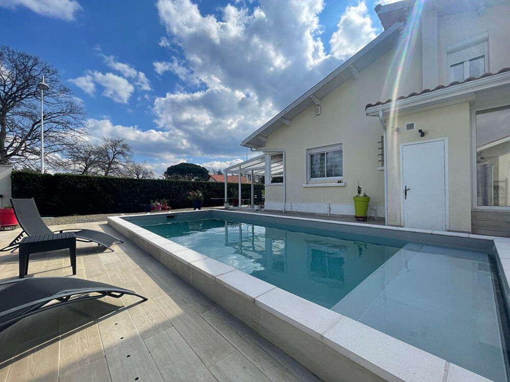 Vente Maison Maison de caractre 4 pices,126 m2 - avec piscine et dpendances Biscarrosse