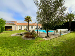  Maison � vendre 9 pi�ces 274 m�