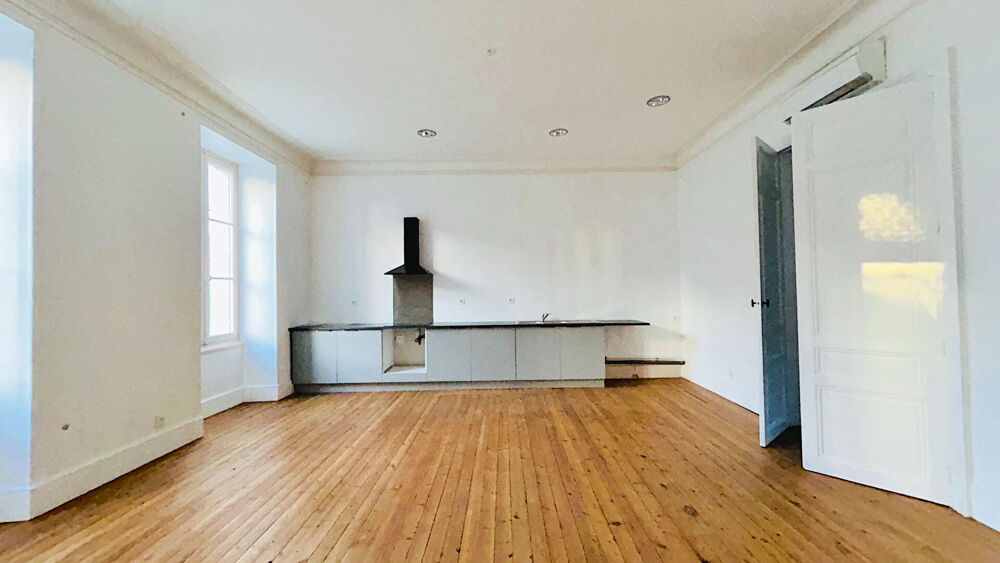 A VENDRE APPARTEMENT DE STANDING DE 64 M2 - JONZAC CENTRE