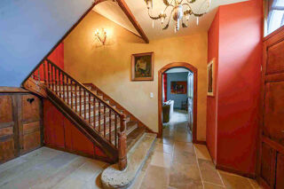  Villa � vendre 15 + pi�ces 530 m�