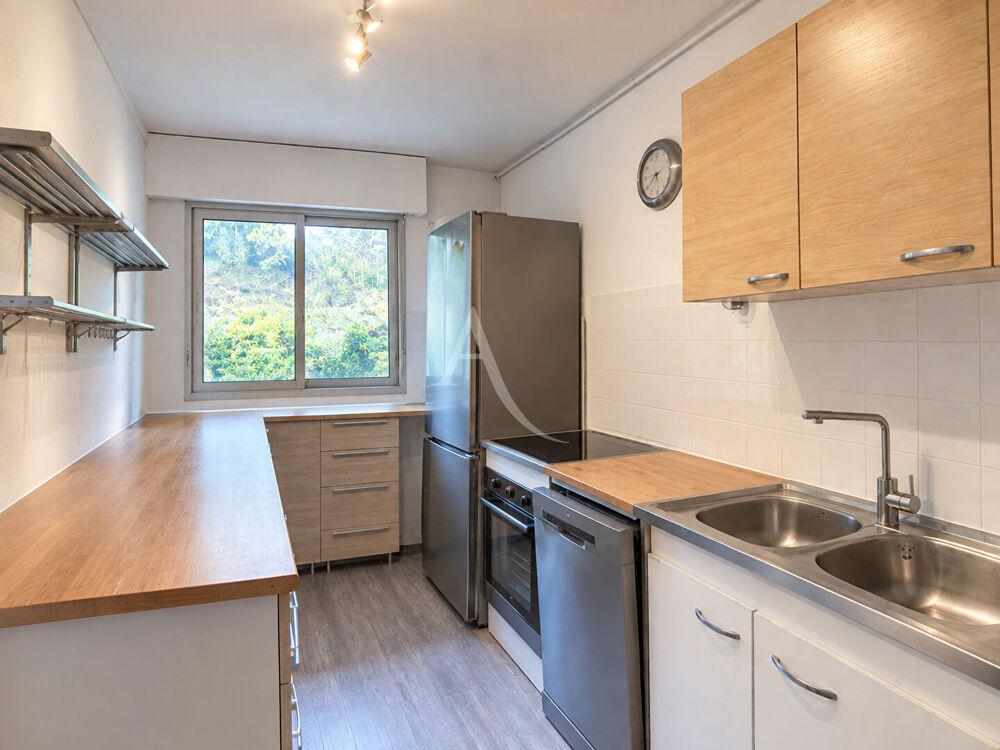 NICE NORD : 3 PIECES TRAVERSANT AVEC VUE PANORAMIQUE ET DOUBLE GARAGE
