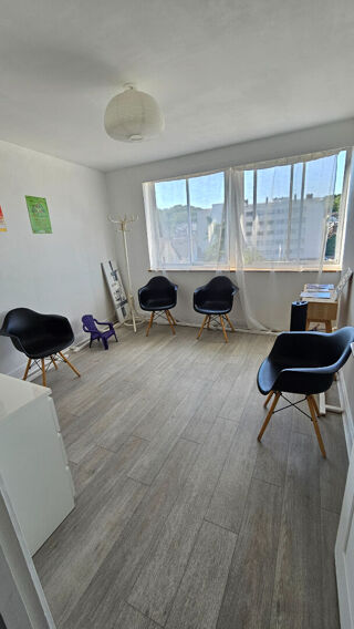  Appartement à louer 3 pièces 66 m²
