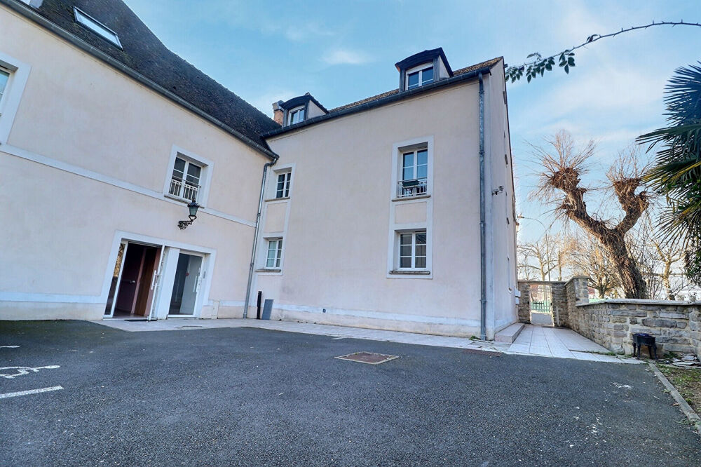 Vente Immeuble Immeuble à Vendre à Etampes 1200 m2 Etampes