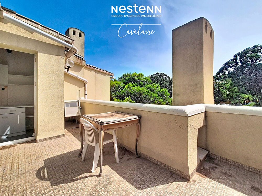 Vente Appartement Plages, commerces et port accessibles à pied pour cet appartement 3 pièces au dernier étage Cavalaire sur mer
