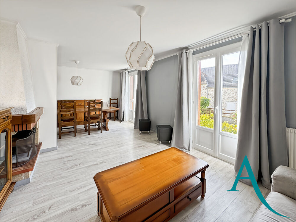 Vente Maison Maison Saint Vrain 5 pièce(s) 96 m2 Saint vrain