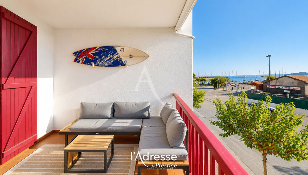Socoa : appartement entièrement rénové, en première ligne sur la baie