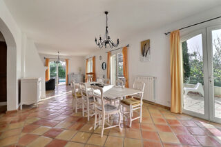  Maison  louer 7 pices 180 m