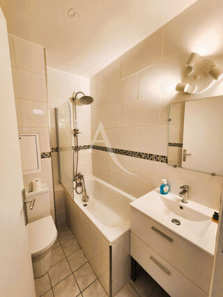  Appartement à louer 1 pièce 33 m²