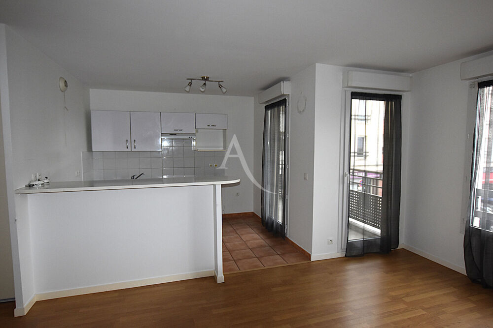 Vente Appartement À vendre : Appartement 2 pièces à Combs-la-Ville Combs la ville