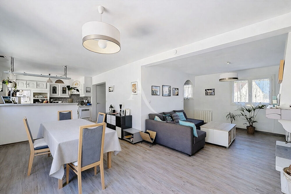 Vente Maison Maison familiale indépendante - 5 chambres - Sous-sol total  - Jardin sans vis-à-vis Meaux