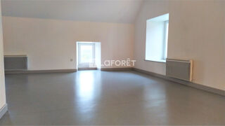  Appartement à louer 4 pièces 79 m²
