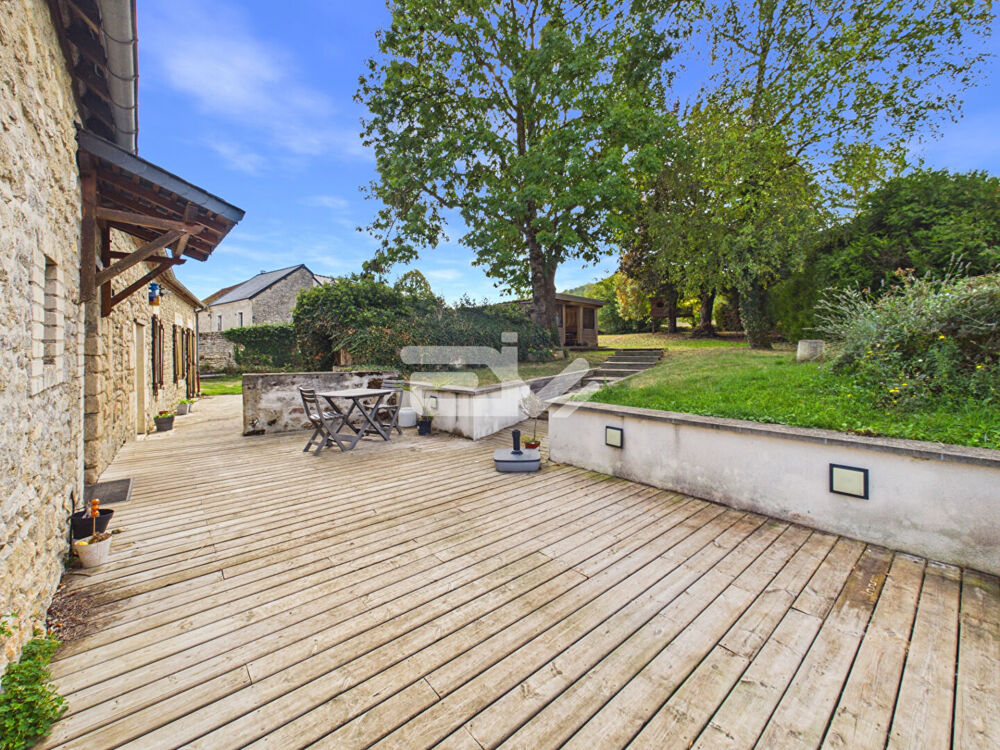 Belle longère en pierre de 1860 - 3 chambres - Terrain clos de 1 500 m² - proche de Fismes et des commodités