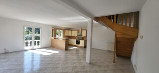  Maison à louer 4 pièces 107 m²