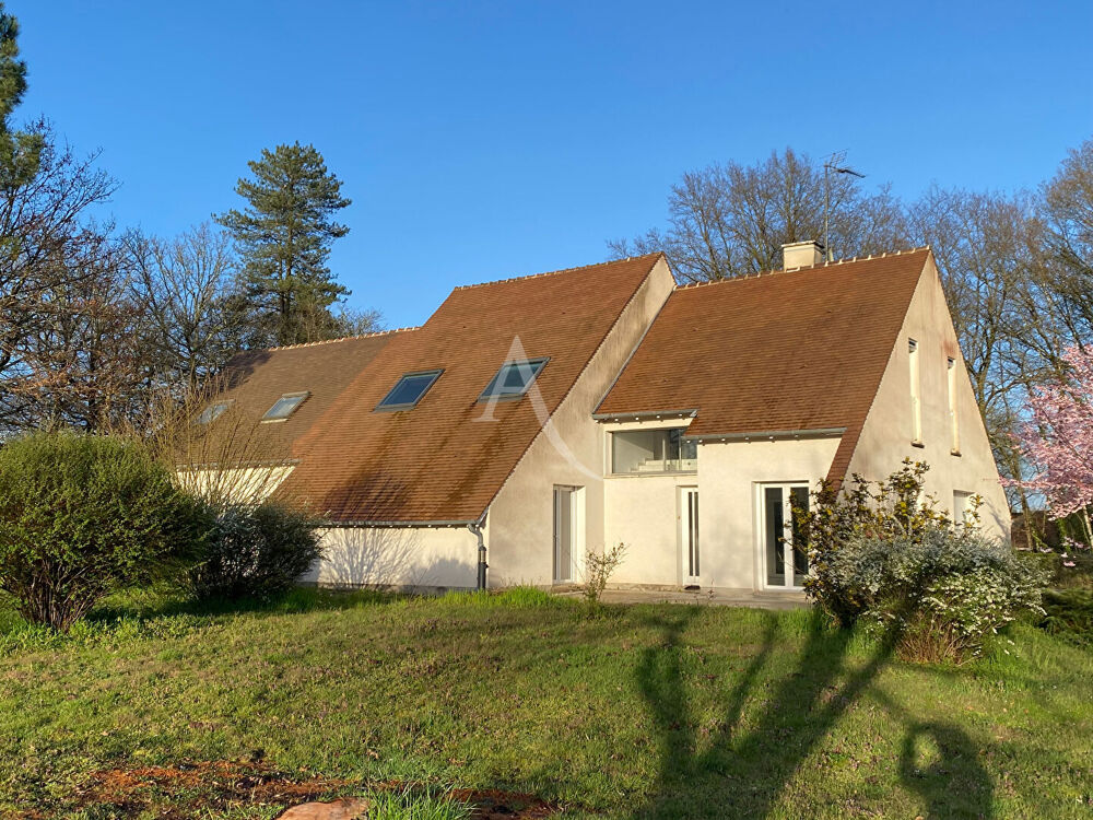 Maison 7 pièces 240 m² · à Salbris · 240 m² · 393 000 €