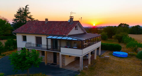   Maison de plain-pied sur terrasse & véranda de 45 m² - Vue dégagée sur terrain clos de 3 800 m² Maison - 6 pièce(s) - 128 m²