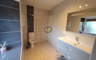  Maison à louer 4 pièces 84 m² Noyal pontivy