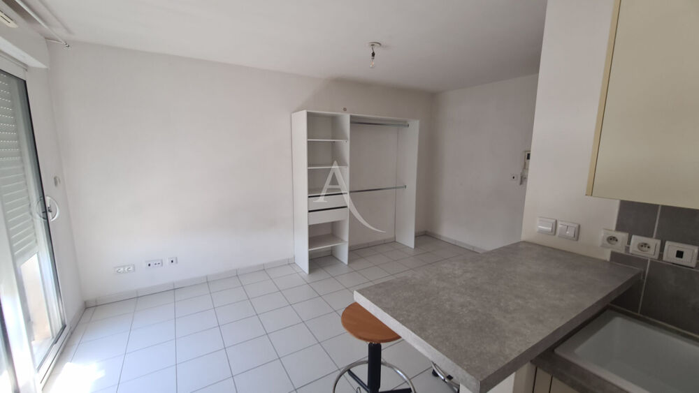 Vente Appartement proche toutes commodités studio 26 m2, 2ème étage avec ascenseur, norme handicapé e Meaux