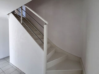  Maison à louer 6 pièces 114 m²