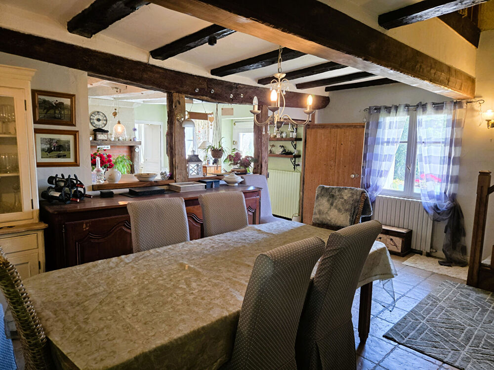 VIENNE : Ferme Rénovée de 5 Chambres avec Piscine, Installations Équestres & 4,32 ha près de Chauvigny