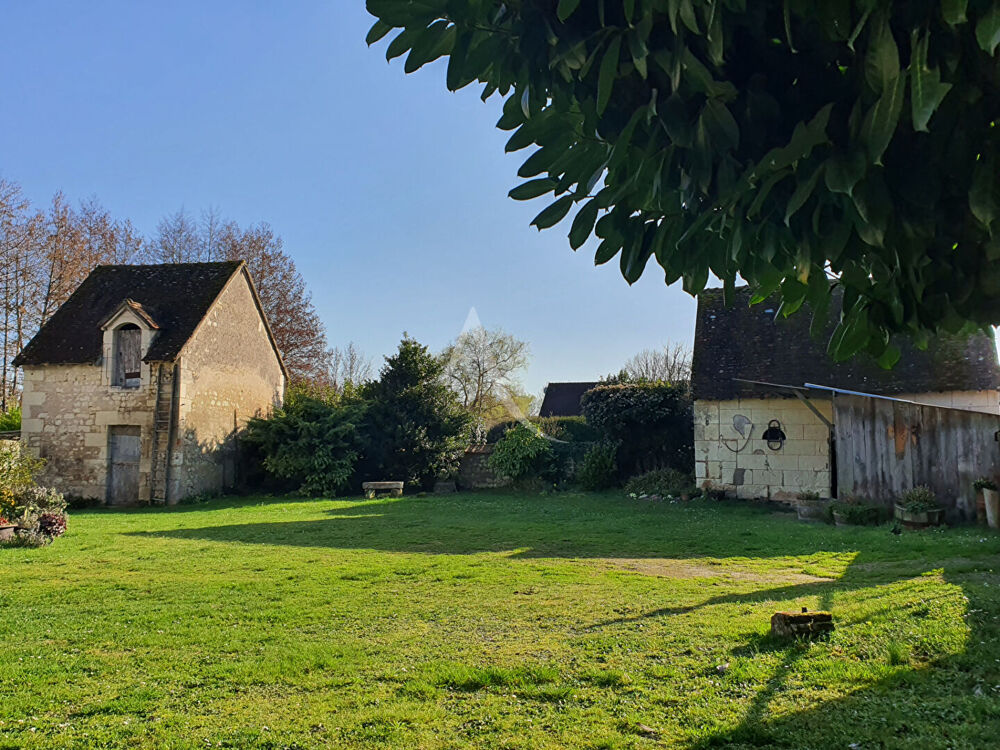 MAISON AVEC DÉPENDANCES À VENDRE À VILLENTROIS