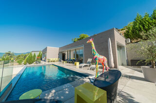  Maison � vendre 5 pi�ces 200 m�