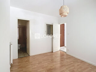  Appartement à louer 2 pièces 45 m²