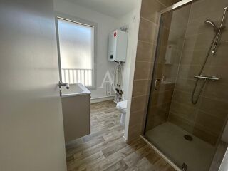  Appartement à louer 2 pièces 44 m²