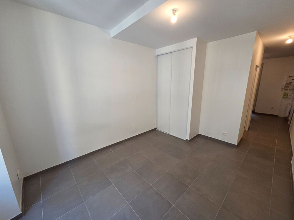 Location Appartement Appartement Bordeaux 1 pièce(s) 26.61 m2 Bordeaux