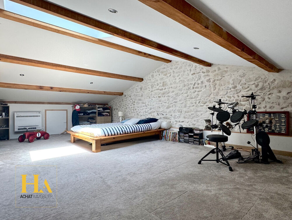 à vendre  Maison Sauzet (26740)