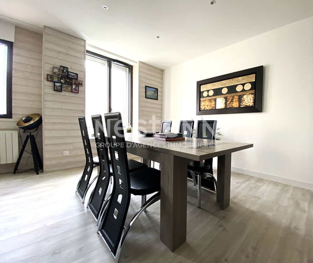 Vente Appartement Appartement à vendre à Vannes T3 rénové Hyper centre Port Vannes