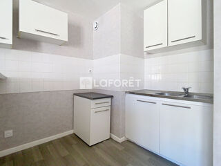  Appartement à louer 2 pièces 44 m²
