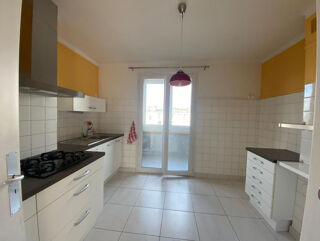  Appartement  vendre 4 pices 75 m