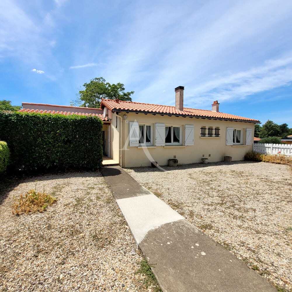 Maison Le Champ Saint Père 4 pièce(s)
