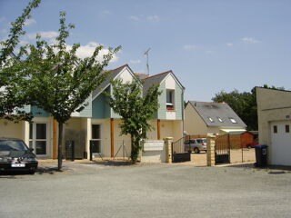  Appartement à louer 3 pièces 50 m²