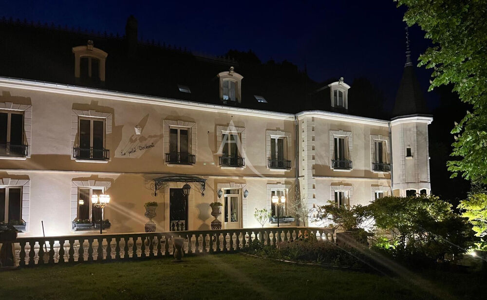 COUBERT - PROPRIÉTÉ DE CARACTÈRE - PARC 5 500 M² - 6 LOGEMENTS LOUÉS