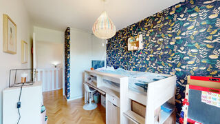  Appartement à louer 4 pièces 82 m²