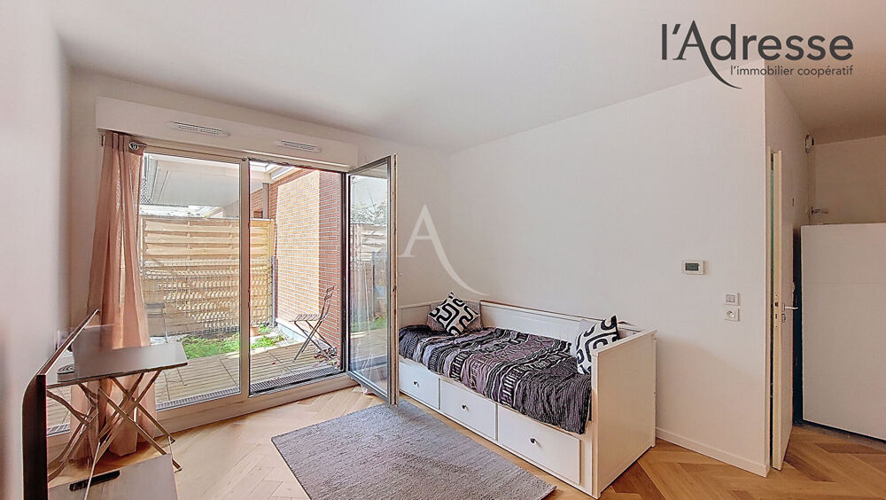 PUTEAUX/COURS VOLTAIRE Studio 31m² avec terrasse et jardin 7m²