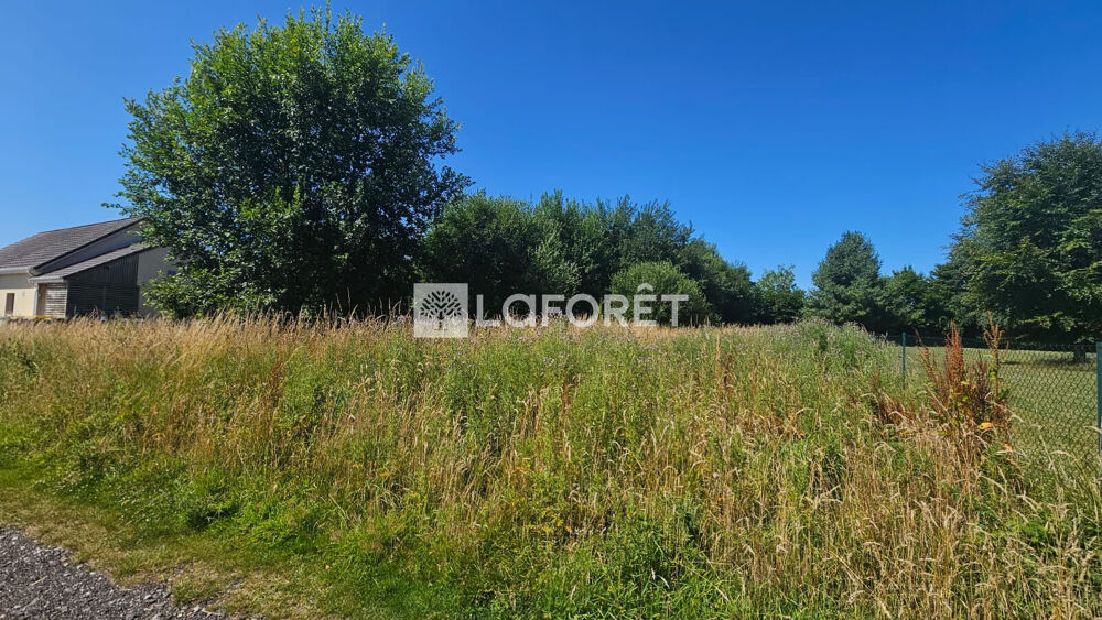 Vente Terrain A VENDRE Terrain zone commerciale à Saint Pierre Des Fleurs 2 933 m2 Saint pierre des fleurs